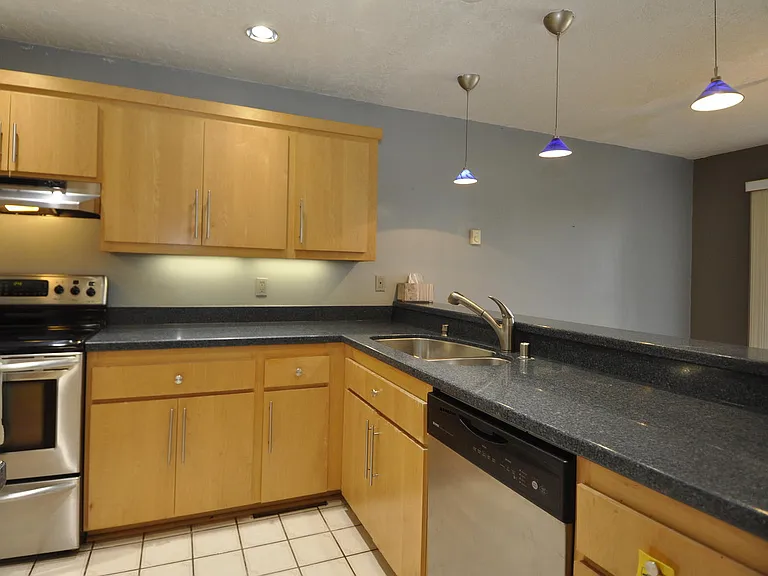 4022 Layang Layang Cir #1 — Photo 14