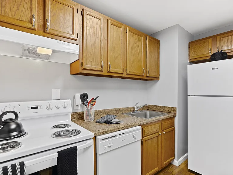 South Ridge — Photo 15