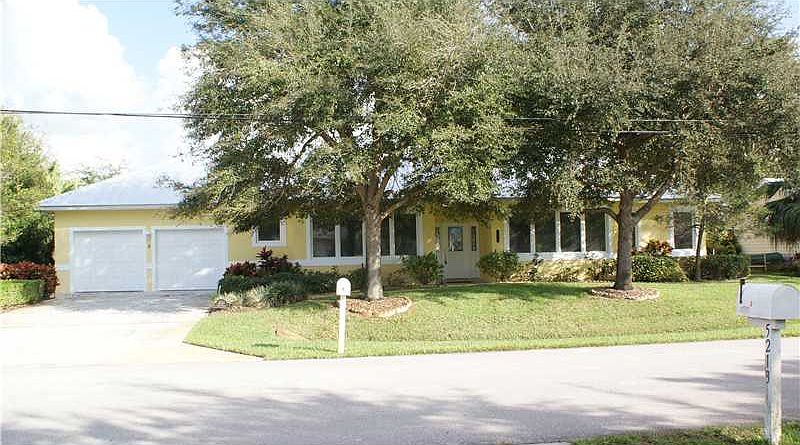 Home For Sale In Holiday Pines