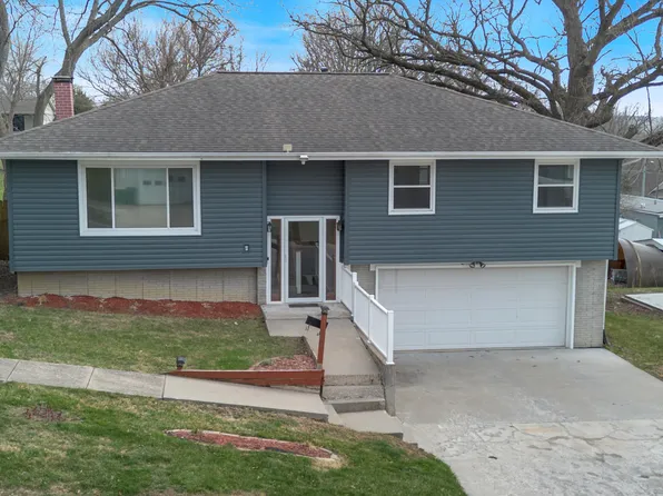 1007 9th St, Corning, IA 50841