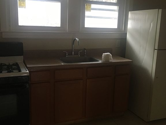 4th image of 7327 Chelwynde Ave #House