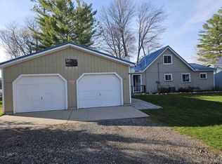 6639 Circle Dr, Harrison, MI 48625