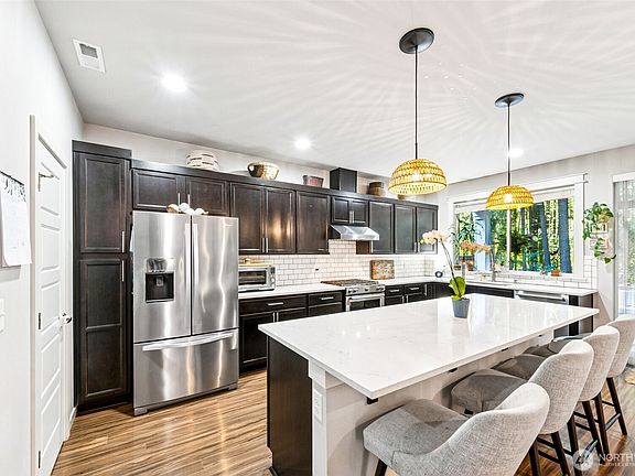 5th image of 11918 172nd Street Ct E