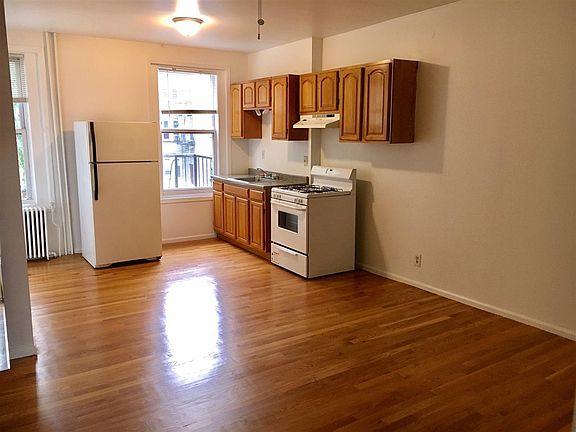 3rd image of 241 3rd St APT 2
