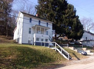 210 Gray Ave, Cabot, PA 16023