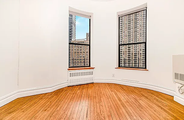 Rented by REAL New York | media 2