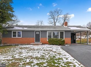 465 Pleasant View Rd, New Cumberland, PA 17070