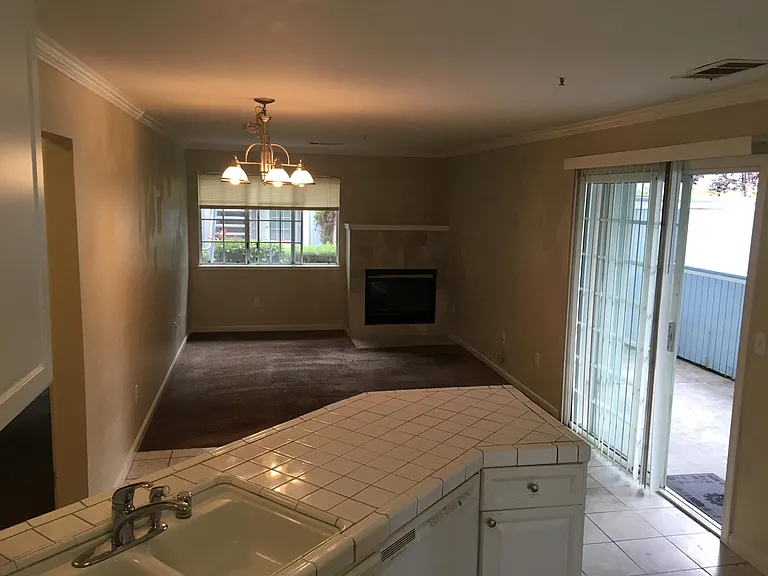 22509 Center St — Photo 2