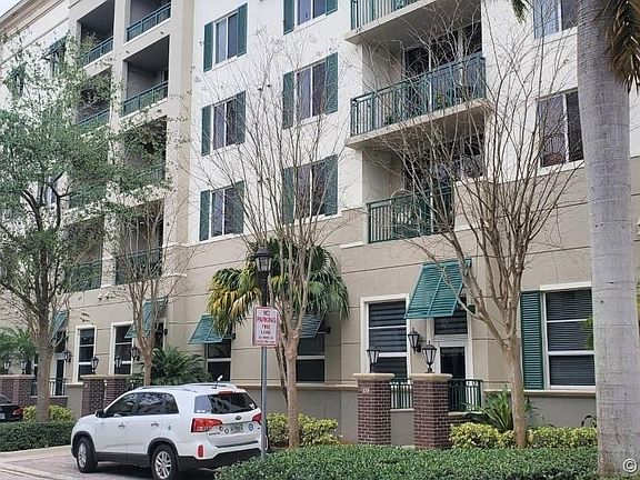 4th image of 510 NW 84th Ave APT 203