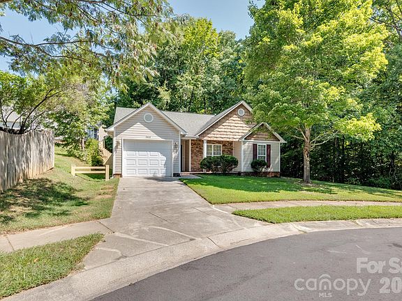 2nd image of 7917 Pebbleridge Dr