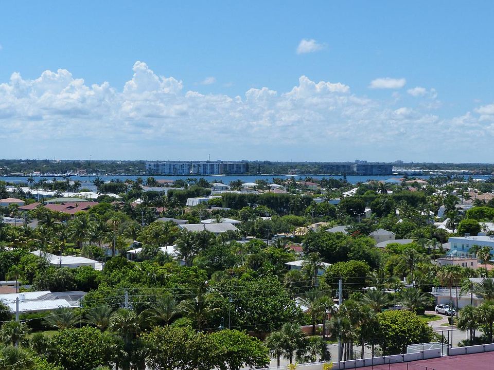 City view from the living room, balcony and guest bedroom