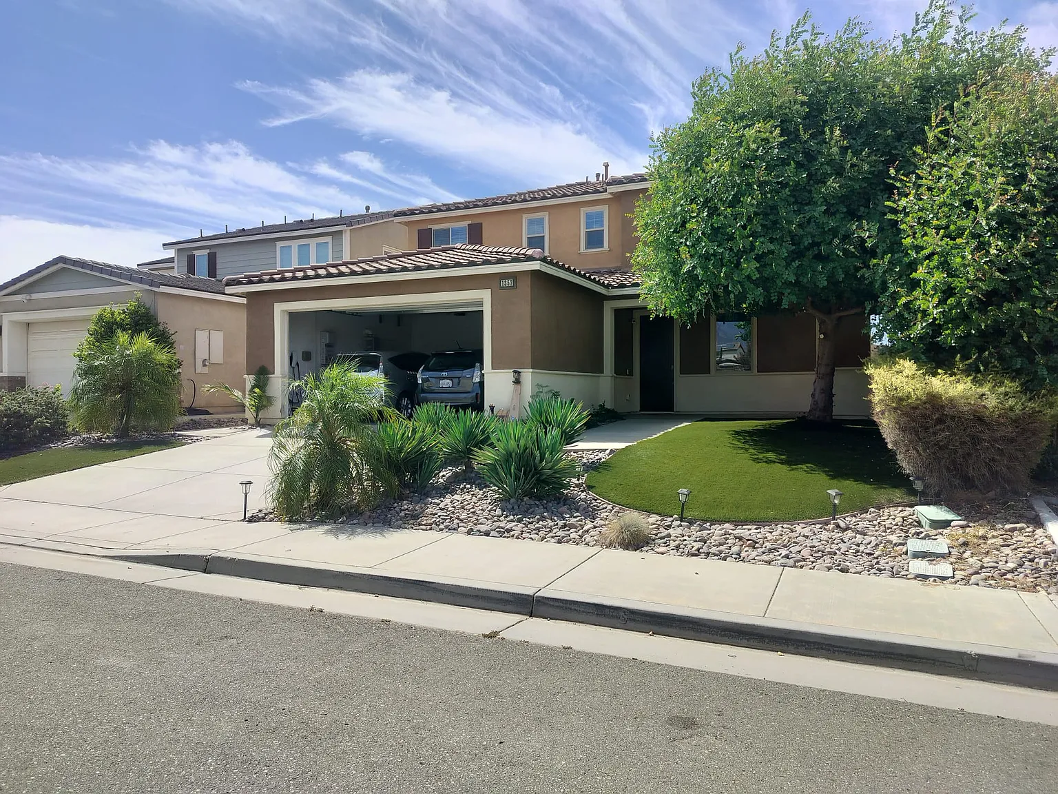 4 bed, 2116 sqft, $3,600 — Photo 2