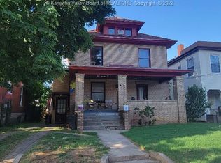 1586 Lee St E, Charleston, WV 25311