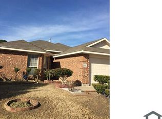 2018 Shepherds Glen Ln, Arlington, TX 76010