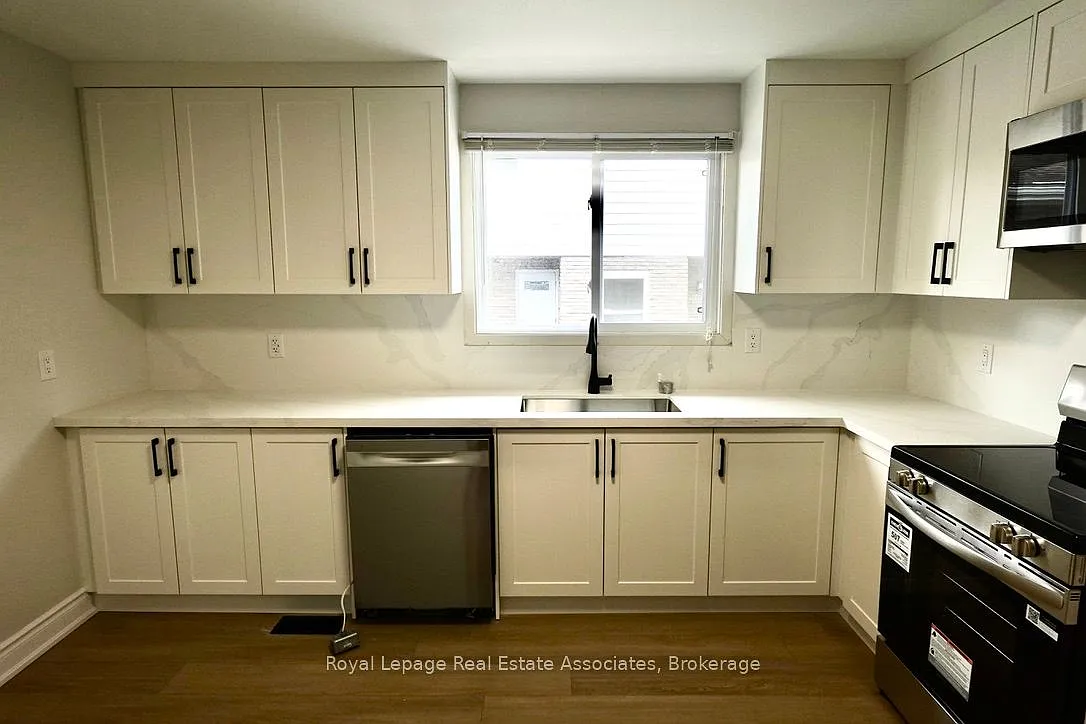 Building Photo - 246 Marlborough St #2