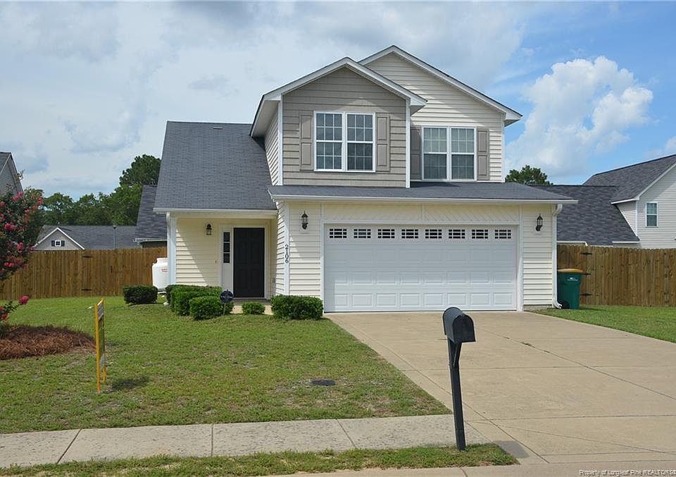 1st image of 2106 Queen Elizabeth Ln