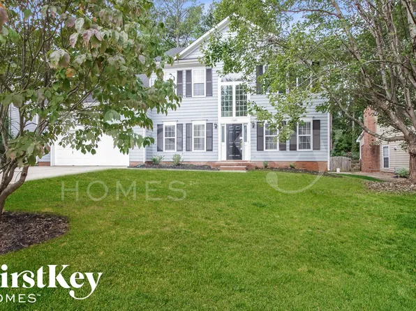 7031 Reedy Creek Rd, Charlotte, NC 28215