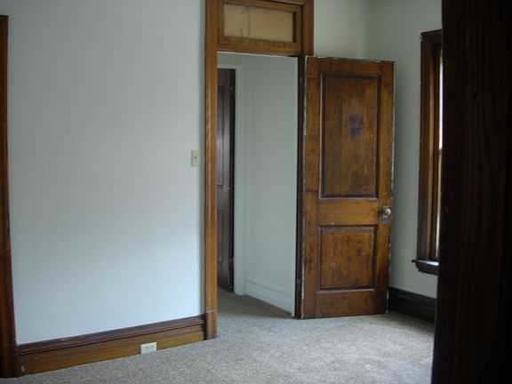 1651Perk 1st Bedroom