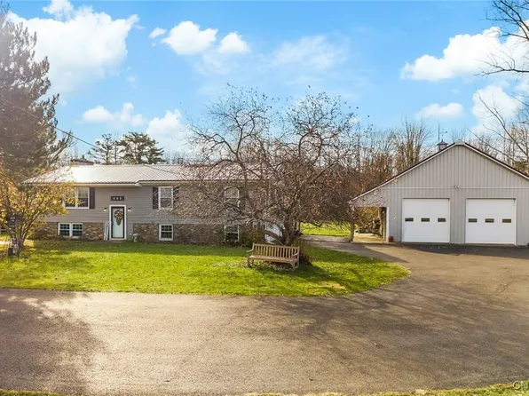 892 Clark Street Rd, Auburn, NY 13021