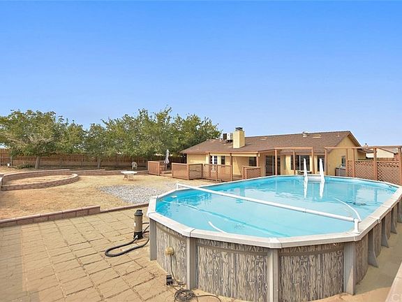 3rd image of 14601 Elevado Ct