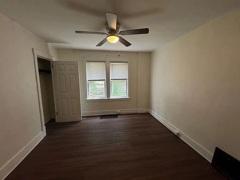 2918 Clermont Ave — Photo 22