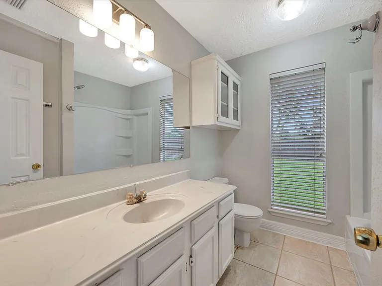 2505 Ironclad Dr — Photo 15