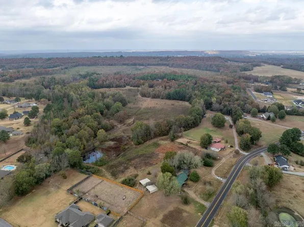 (undisclosed Address), Greenbrier, AR 72058