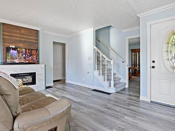 3rd image of 2483 Vendome Dr