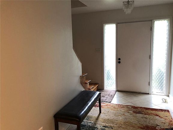 4th image of 949 Cascade Dr