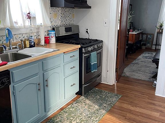 5th image of 614 W Laurel St