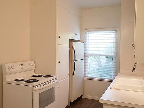 4th image of 322 W Anapamu St APT 9
