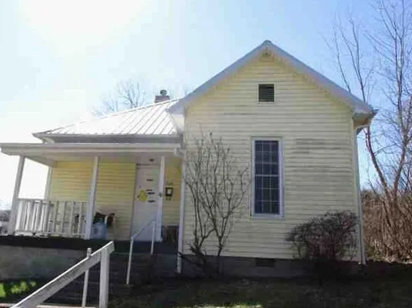 539 W Brown St, New Lexington, OH 43764
