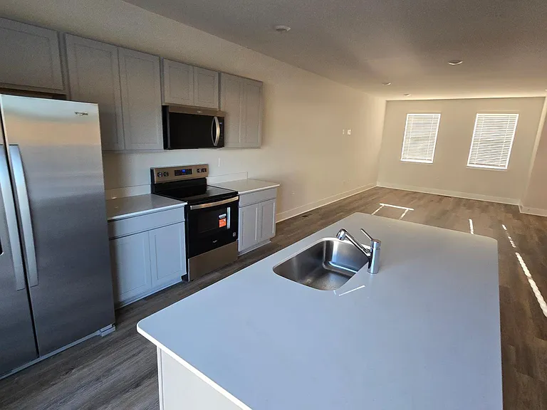 52 Aloma St — Photo 45