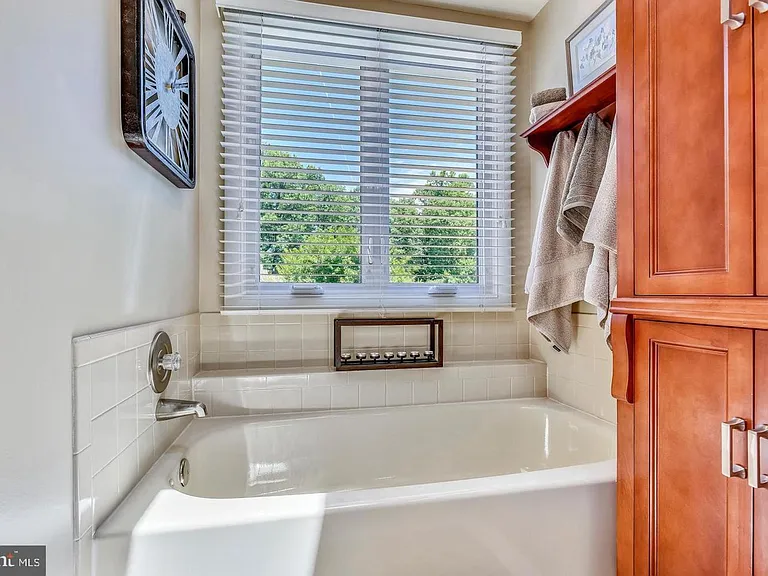 11627 Chapel Cross Way — Photo 23