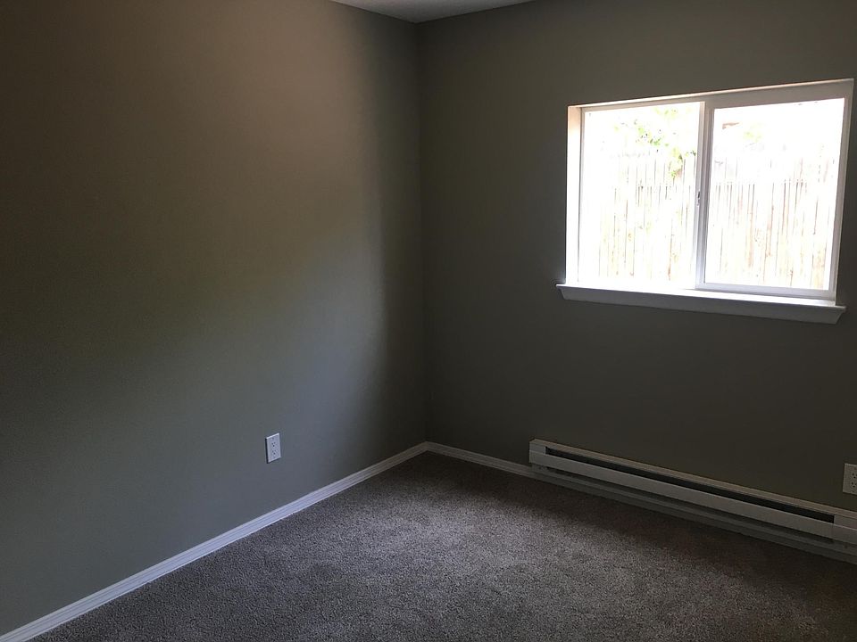 1st image of 12928 Elyse Pl SE