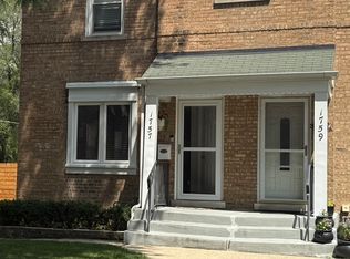 1757 Linden St, Des Plaines, IL