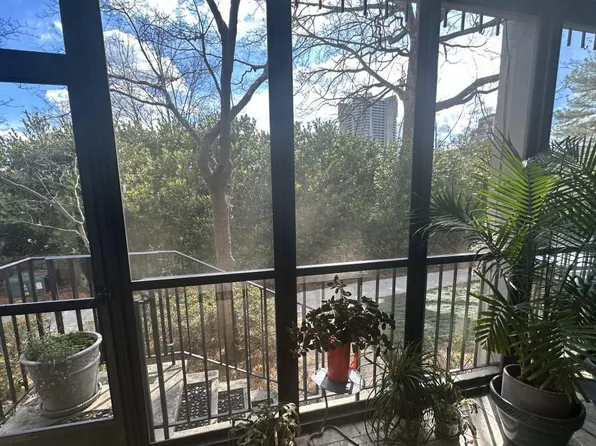 2765 Peachtree Rd NE APT 1, Atlanta, GA 30305