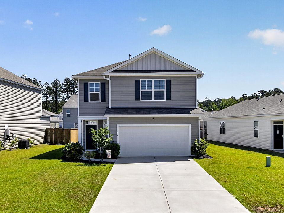1st image of 410 Eastern Pine Dr