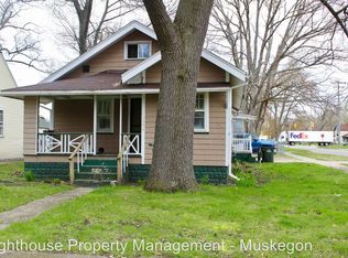 1094 Ada Ave, Muskegon, MI 49442