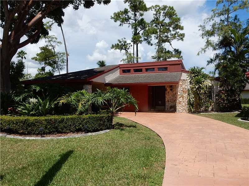 1st image of 7868 Beechfern Blvd #4