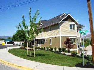 230 E Farnham Ave APT C2, Chelan, WA 98816