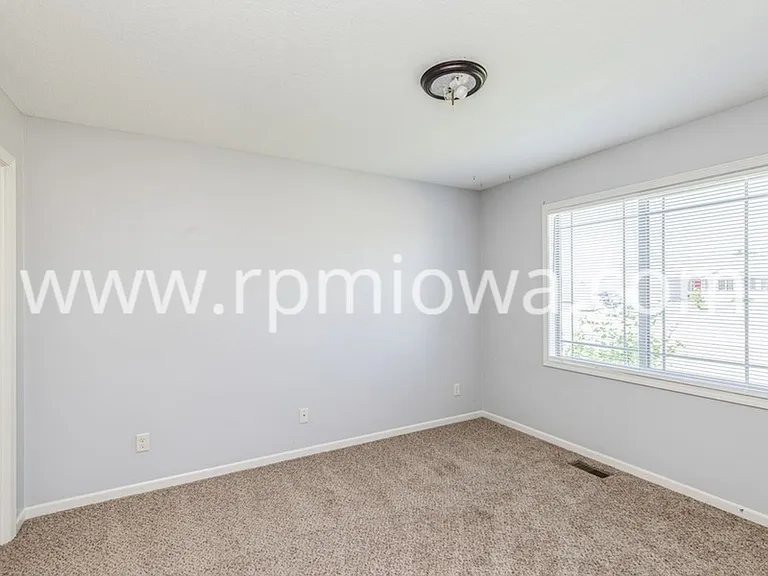 3709 NW Kline St — Photo 9