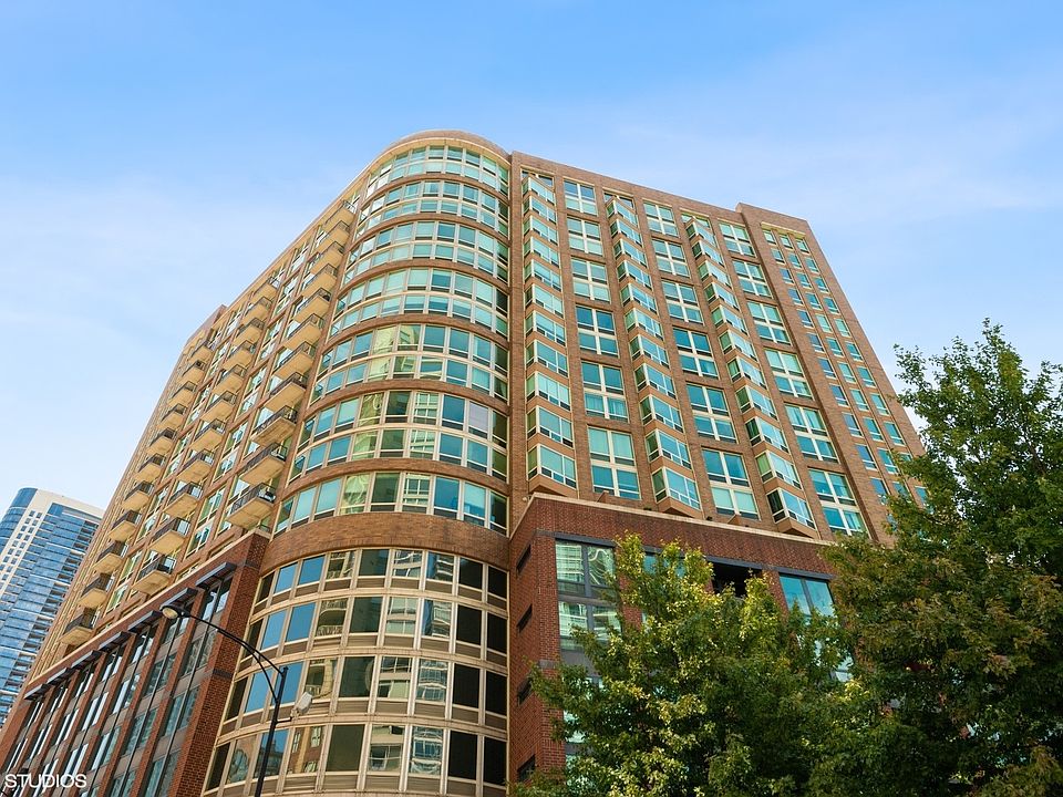 1st image of 600 N Kingsbury St APT 1010