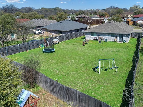 5th image of 6930 Rosalinda Ln