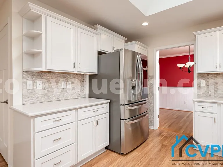 4702 Shelley Ln — Photo 9