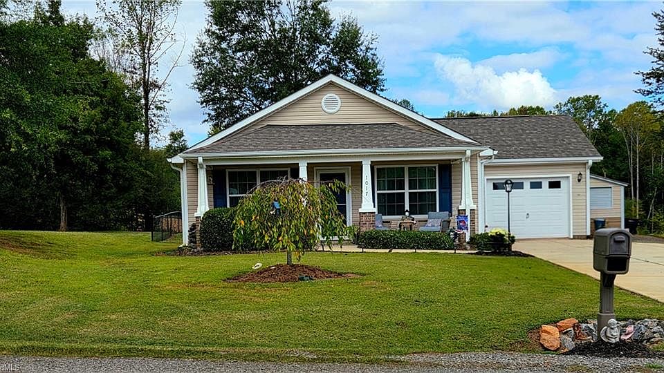 1st image of 1017 Country Side Ln
