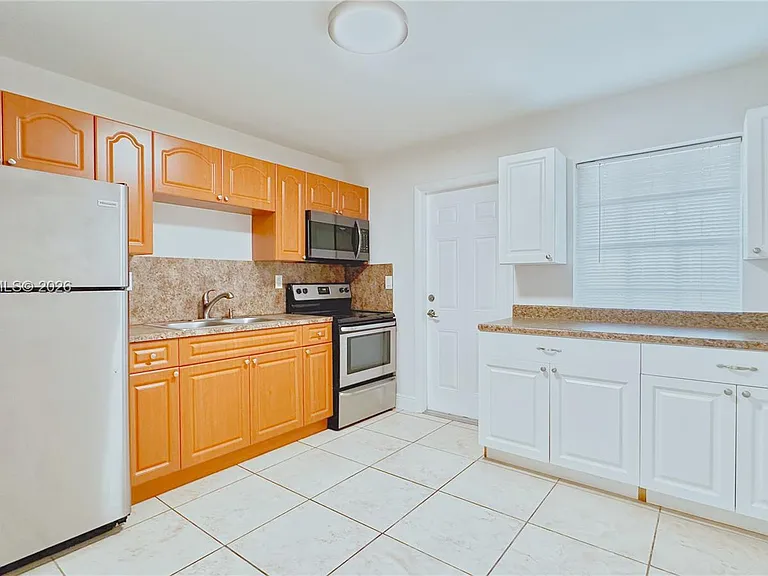 286 NW 39th St #288 — Photo 17