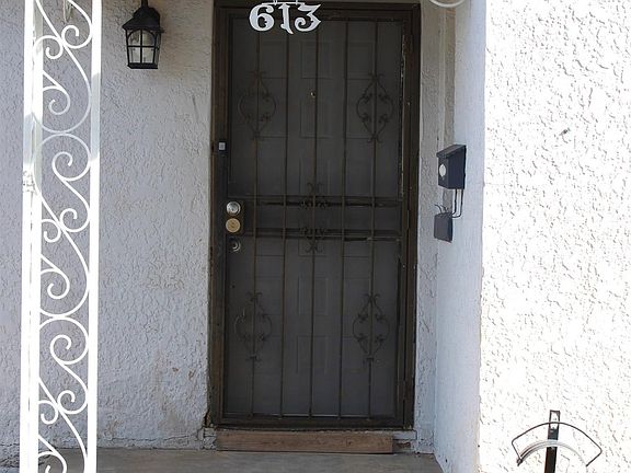 2nd image of 613 N Washington Ave