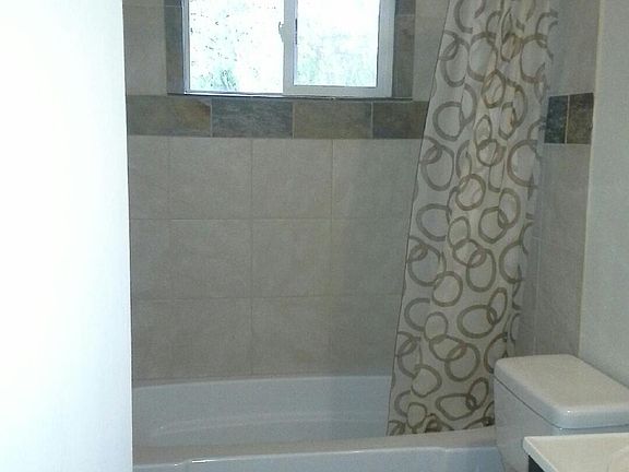3rd image of 5896 Southwood St