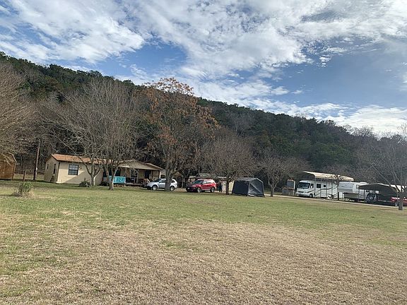 2nd image of 140 Molina Dr